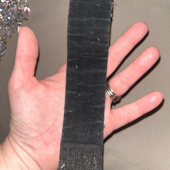 NWT light blue Velcro soft bracelet with velvet - Picture 3 of 3